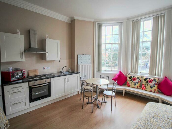 Studio To Rent In Clarendon Road, Leeds, West Yorkshire, LS2