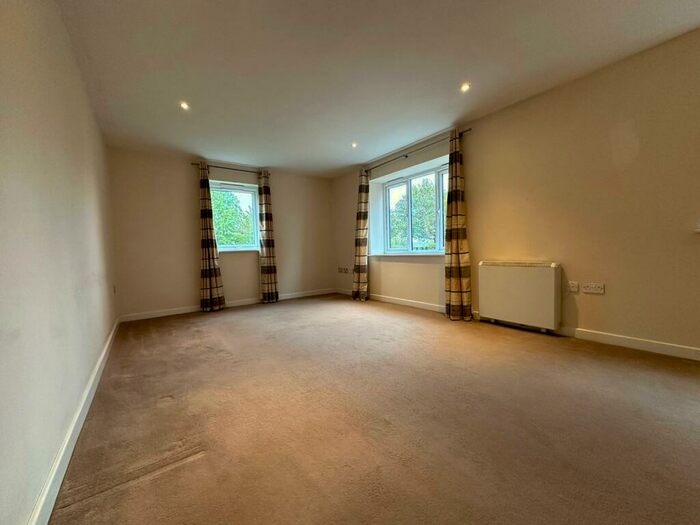2 Bedroom Apartment To Rent In Rotary Way, Banbury, OX16