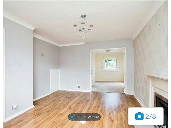 3 Bedroom Terraced House To Rent In Halifax, Halifax, HX2