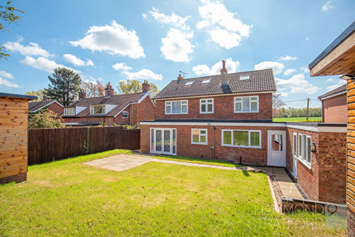 6 Bedroom Detached House For Sale In School Lane, Little Melton, NR9