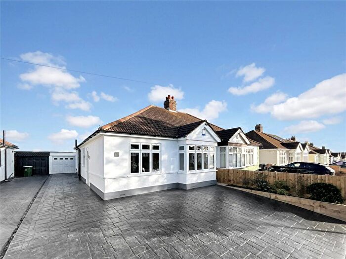 3 Bedroom Bungalow For Sale In Leechcroft Avenue, Sidcup, Kent, DA15