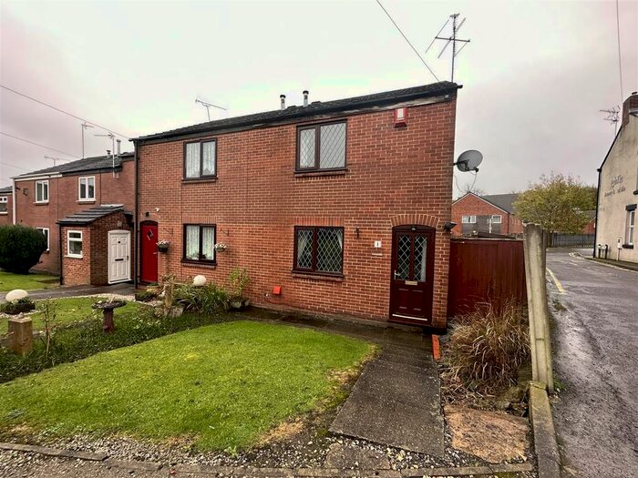 2 Bedroom Property To Rent In The Spinney, Ripley, DE5