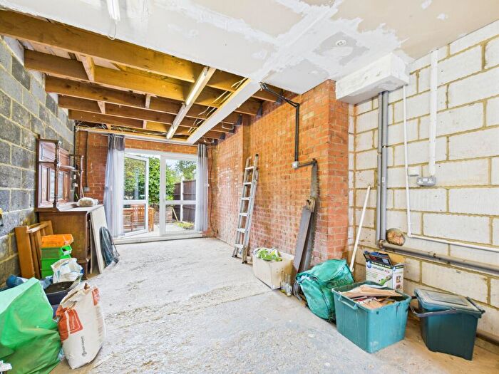 3 Bedroom Semi-Detached House For Sale In The Crescent, Padworth, RG7