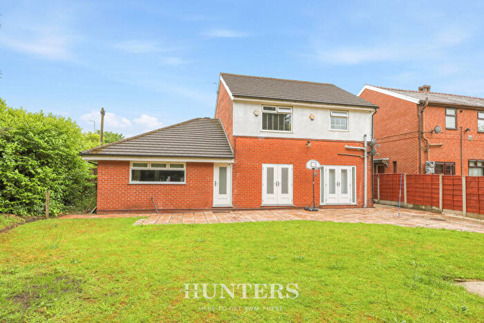 4 Bedroom Detached House For Sale In Mossway, Alkrington, Manchester, M24