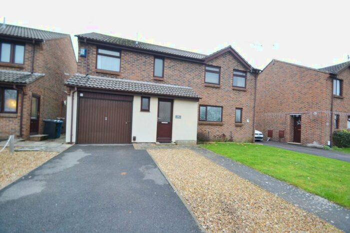 3 Bedroom Semi-Detached House To Rent In Oakdale, BH15