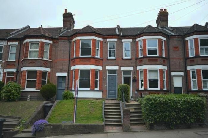 5 Bedroom Terraced House To Rent In London Road, Luton, LU1