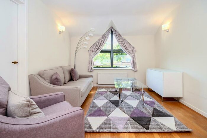 2 Bedroom Apartment To Rent In Poets Place, Oxford, OX2