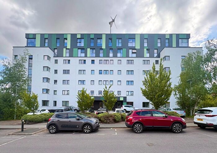 3 Bedroom Flat To Rent In Greenhouse, Beeston Road, Beeston, Leeds, LS11