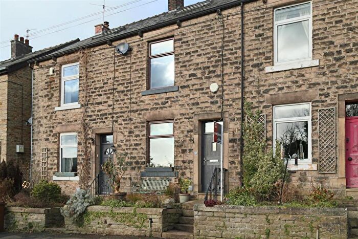 2 Bedroom Terraced House For Sale In Moss Lane, Broadbottom, Hyde, SK14