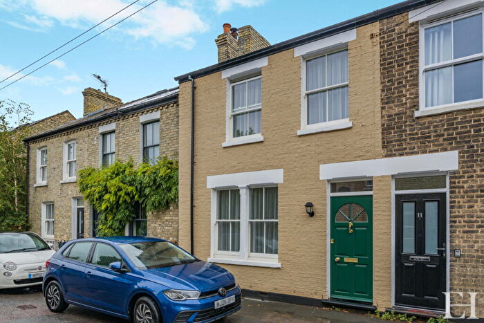 2 Bedroom End Of Terrace House For Sale In Cyprus Road, Cambridge, CB1