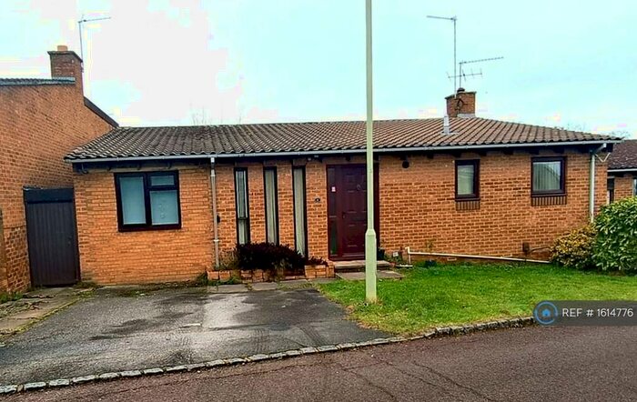 3 Bedroom Bungalow To Rent In Allonby Close, Lower Earley, Reading, RG6