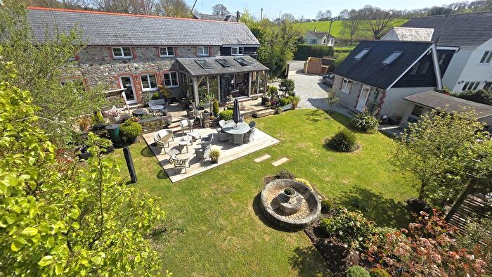 5 Bedroom Semi Detached House For Sale In Brook Lane, Tavistock, PL19