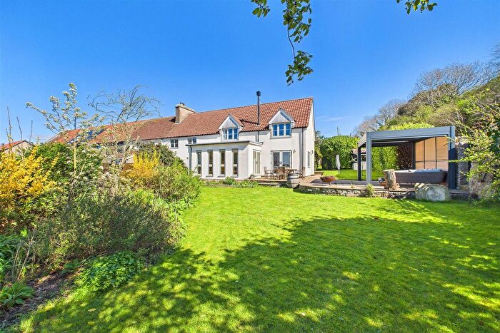 4 Bedroom Semi Detached House For Sale In Castle Road, Clevedon, BS21