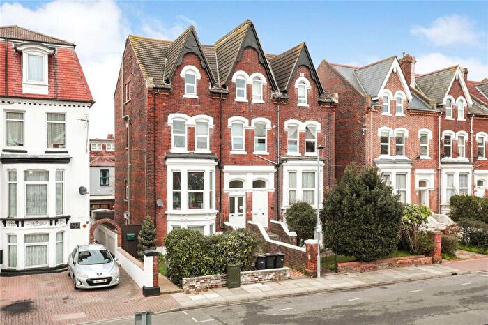 2 Bedroom Flat To Rent In Salisbury Road, Southsea, Hampshire, PO4