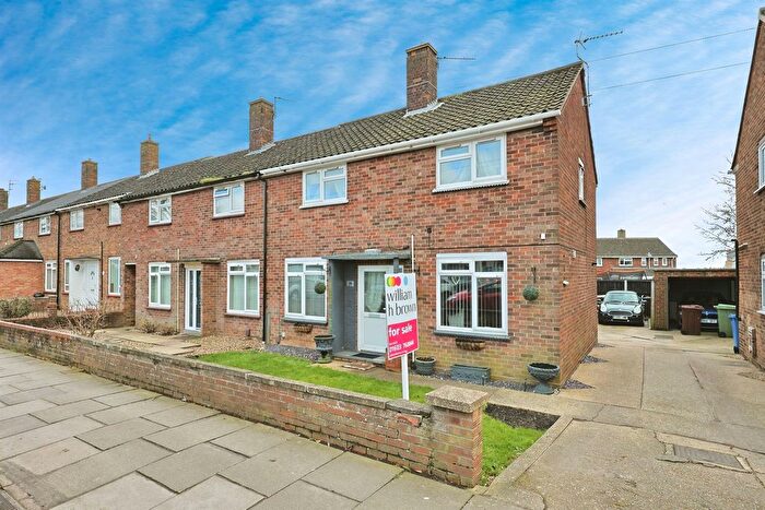 3 Bedroom Semi-Detached House For Sale In Salhouse Road, Norwich, NR7