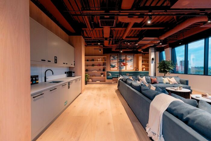 2 Bedroom Flat To Rent In New York, Quarry Hill, Leeds, LS2