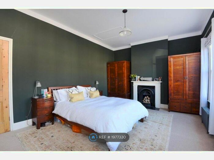 4 Bedroom Semi-Detached House To Rent In Dalberg Road, London, SW2