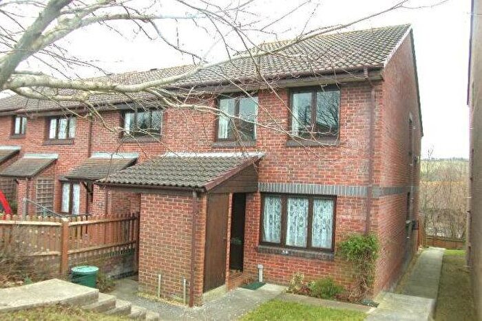 1 Bedroom Flat To Rent In Alexandra Court, Bridport, DT6
