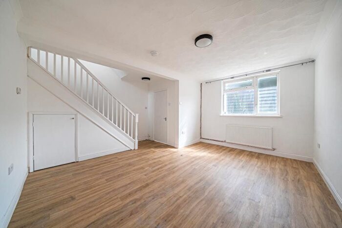 3 Bedroom Terraced House To Rent In Magnolia Court, Swindon, SN2