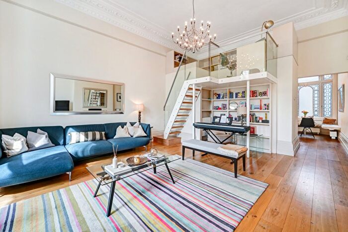 2 Bedroom Flat To Rent In Courtfield Gardens, South Kensington, SW5
