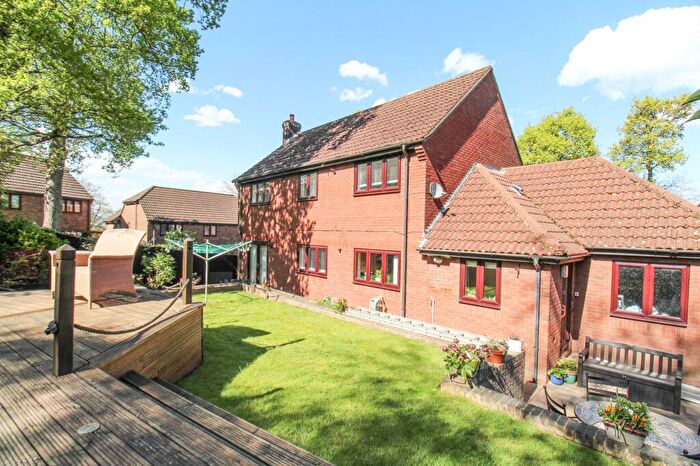 4 Bedroom Detached House For Sale In Beechwood Rise, West End, SO18