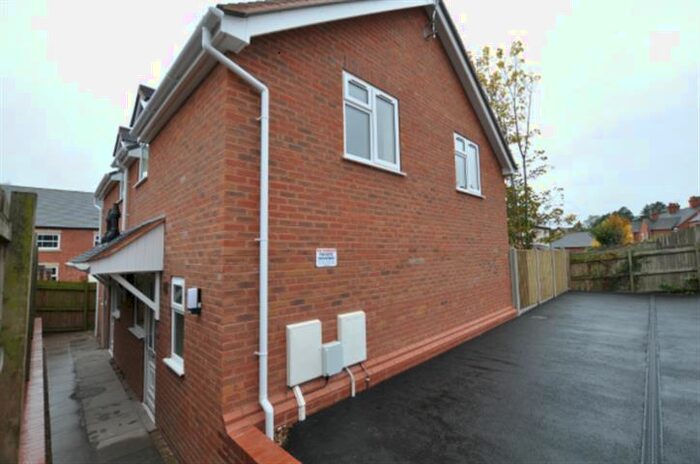 1 Bedroom Semi-Detached House To Rent In Collin Street, Uttoxeter, ST14