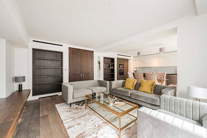 2 Bedroom Flat To Rent In Buckingham Gate, London, SW1E