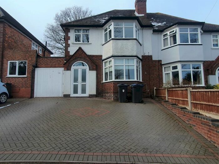 3 Bedroom Semi-Detached House To Rent In Milverton Road, Erdington, Birmingham, B23