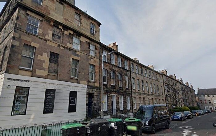 5 Bedroom Flat To Rent In West Newington Place, Newington, Edinburgh, EH9