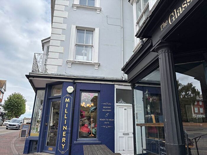 1 Bedroom Flat To Rent In Mount Ephraim, Tunbridge Wells, TN4