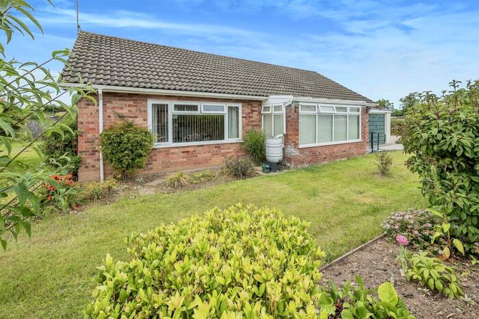 3 Bedroom Detached Bungalow For Sale In Suffield Close, North Walsham, NR28