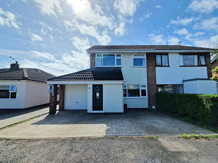 4 Bedroom Semi Detached House For Sale In Fieldhouse Avenue, Thornton, FY5