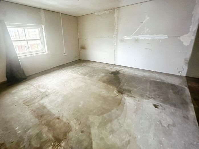 6 Bedroom Office For Sale In Lichfield Street, Bilston, WV14