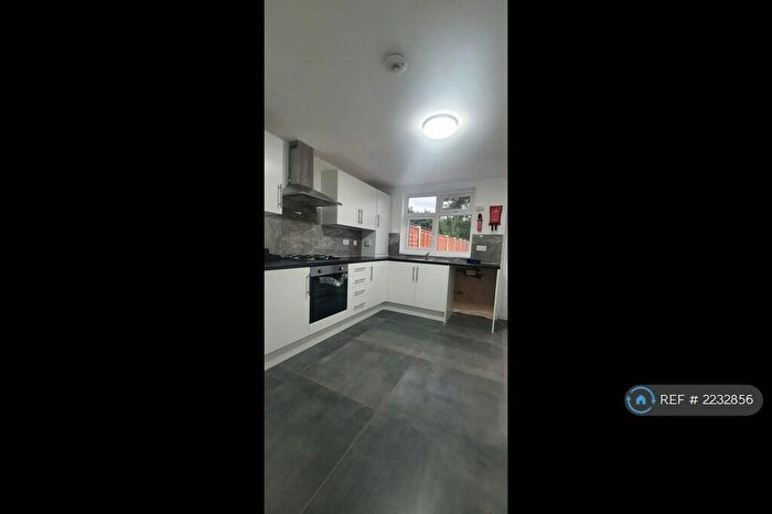 2 Bedroom Flat To Rent In Milton Avenue, London, E6
