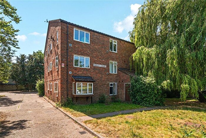 2 Bedroom Flat For Sale In Beachborough Road, Bromley, BR1