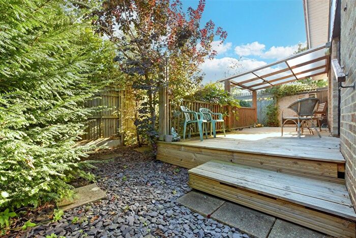 2 Bedroom Detached Bungalow For Sale In Gaunts Close, Deal, Kent, CT14