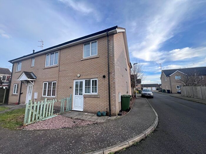3 Bedroom Semi-Detached House To Rent In Baldock Drive, King's Lynn, PE30