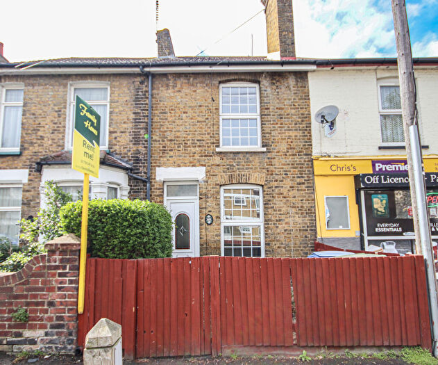 2 Bedroom Terraced House To Rent In Murston Road, Sittingbourne, Kent, ME10