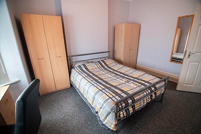 4 Bedroom House To Rent In Harland Road, Sheffield, S11