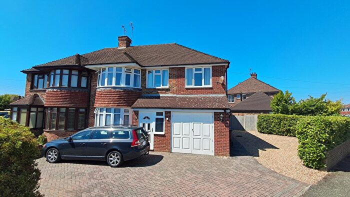 6 Bedroom Semi-Detached House For Sale In Stockbridge Gardens, Donnington, Chichester, PO19