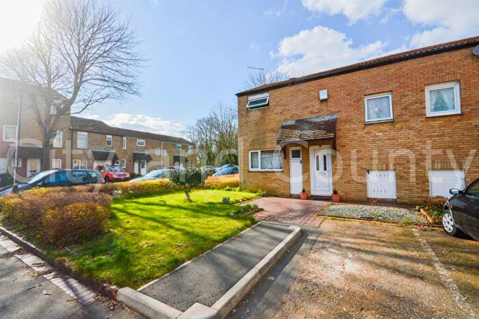 3 Bedroom Semi-Detached House For Sale In Bringhurst, Orton Goldhay, Peterborough, PE2