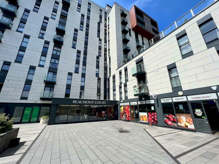 2 Bedroom Apartment To Rent In Victoria Avenue, Southend-On-Sea, SS2