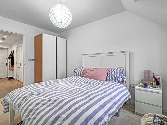 1 Bedroom Flat To Rent In Mackintosh Street, Bromley, BR2