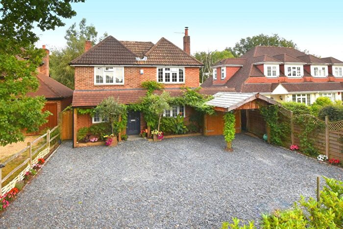 5 Bedroom Detached House For Sale In Forest Road, Effingham Junction, KT24