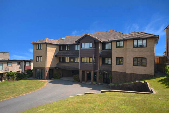 2 Bedroom Flat To Rent In Samantha Court, 14 Crescent Road, PO37