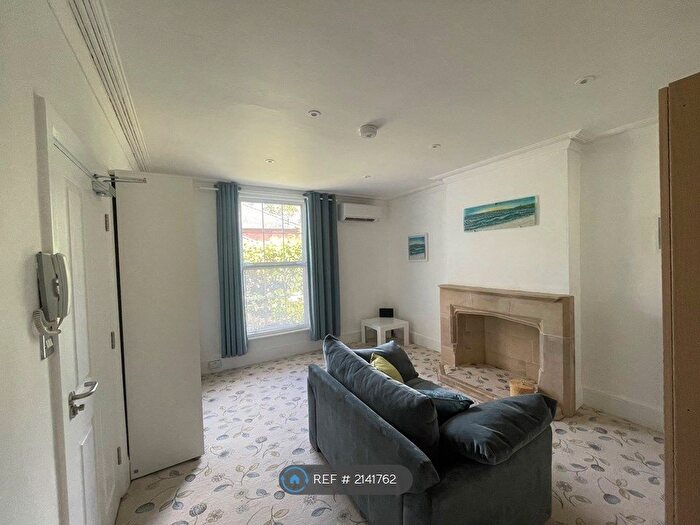 Studio To Rent In St. Andrews House, Great Malvern, WR14