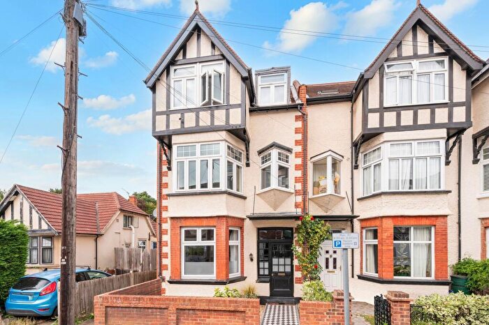 1 Bedroom Apartment To Rent In Guilford Avenue, Surbiton, KT5