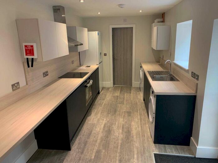 6 Bedroom Terraced House To Rent In Furness Road, Fallowfield, M14