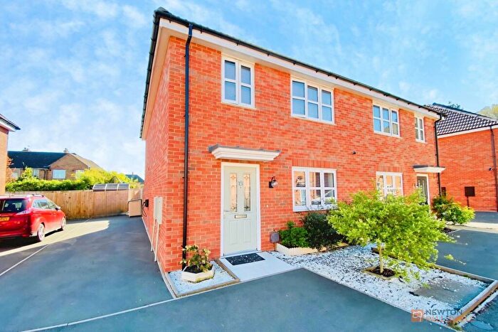 4 Bedroom Semi-Detached House For Sale In Stephenson Drive, Ratby, LE6
