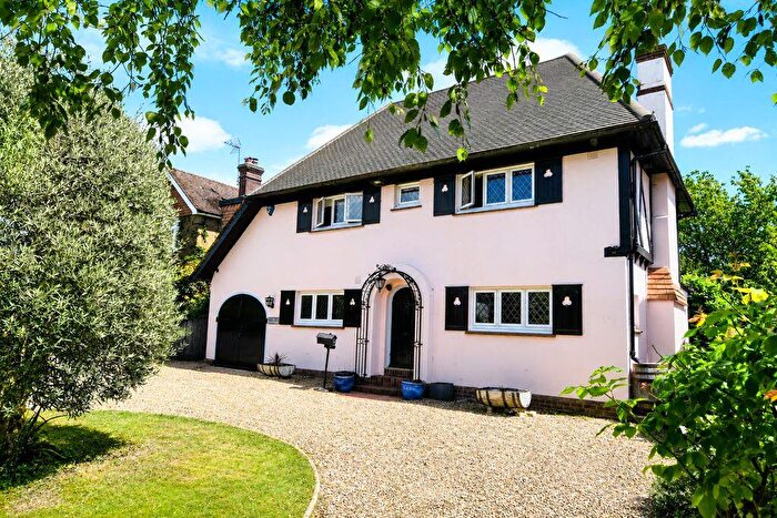 4 Bedroom Detached House For Sale In The Landway, Maidstone, ME14